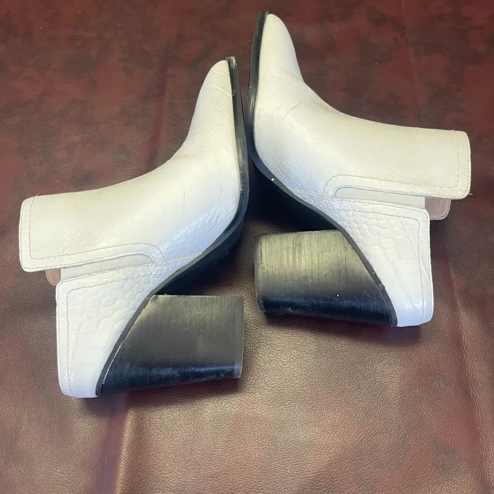 Aldo white leather heeled mules boots booties slip on‎ pointed toe, size 8